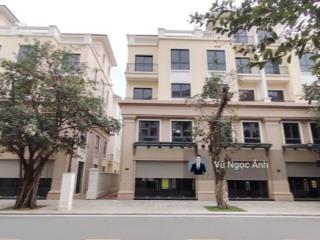 Kinh doanh top 1 ! liền kề san hô ocp2 đường 20m thông từ hồ ra cao tốc  dt 128m2x5tx8m chỉ 18 tỷ