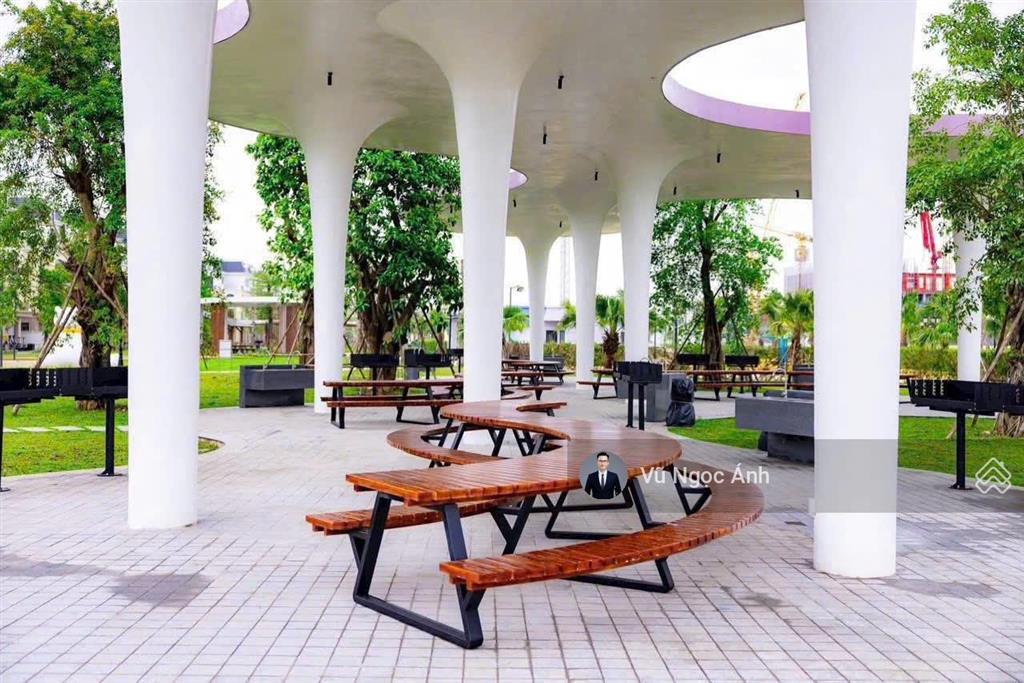 Xuất sắc! liền kề sao biển ocp2 đường 20m, 2 mặt tiền rộng 8,8m kinh doanh  dt 159m2x6t, 19,5tỷ