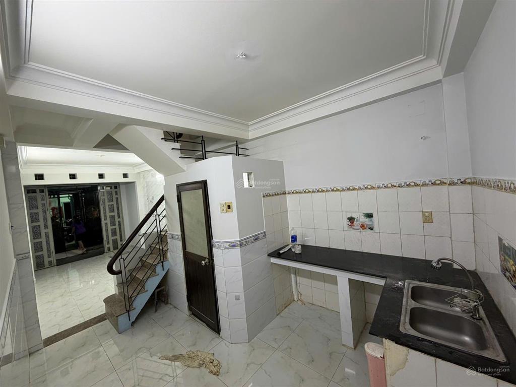 Cho thuê nhà nguyễn tiểu la 35m² 3 tầng  14 triệu/tháng