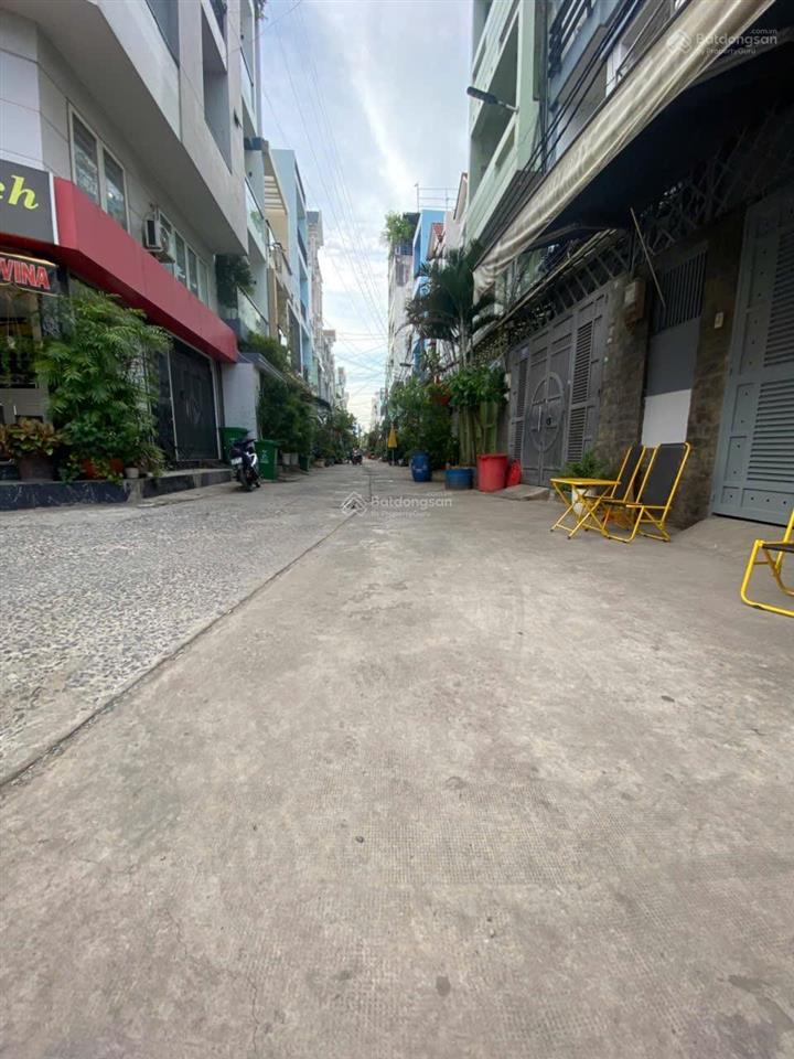 Hơn 6tỷ nhà an dương vương 3 tầng dt (72m2), hẻm 8m ôtô ngủ nhà
