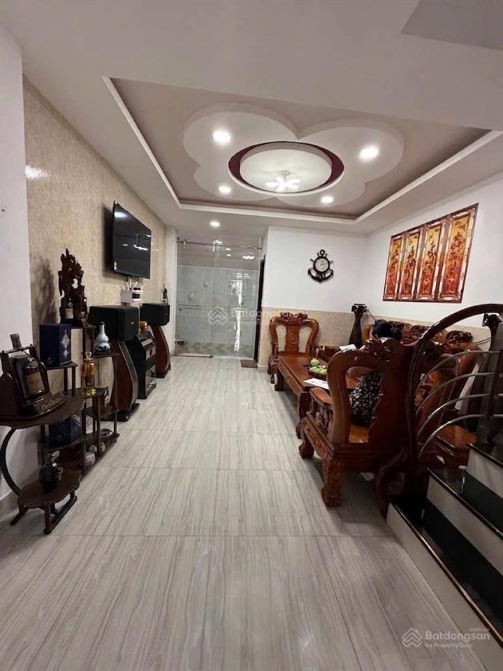 Chỉ hơn 8tỷ nhà tỉnh lộ 10 an lạc,(62m2),6 tầng có thang máy,có điện năng lượng mặt trời,hẻm 10m.