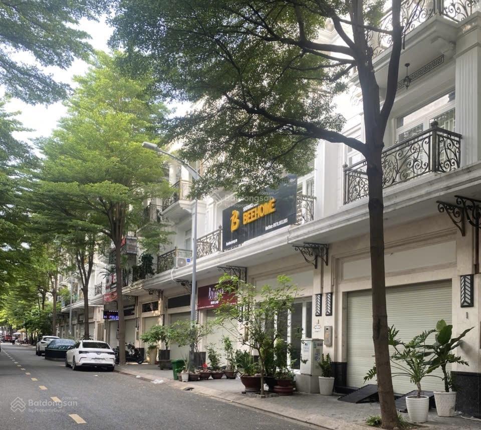 Chỉ 7 tỷ xíu ch dịch vụ gần aeon bình tân, dt cực khủng (128m2) dòng tiền ổn định