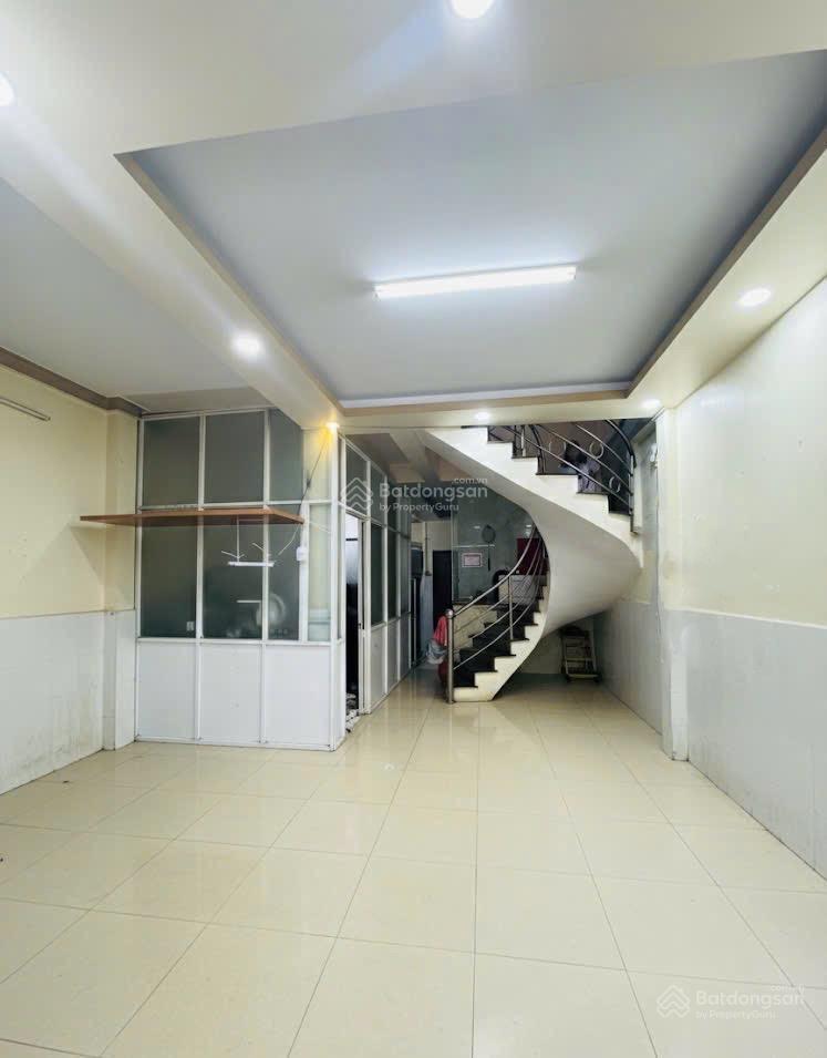 Chỉ 7 tỷ xíu ch dịch vụ gần aeon bình tân, dt cực khủng (128m2) dòng tiền ổn định