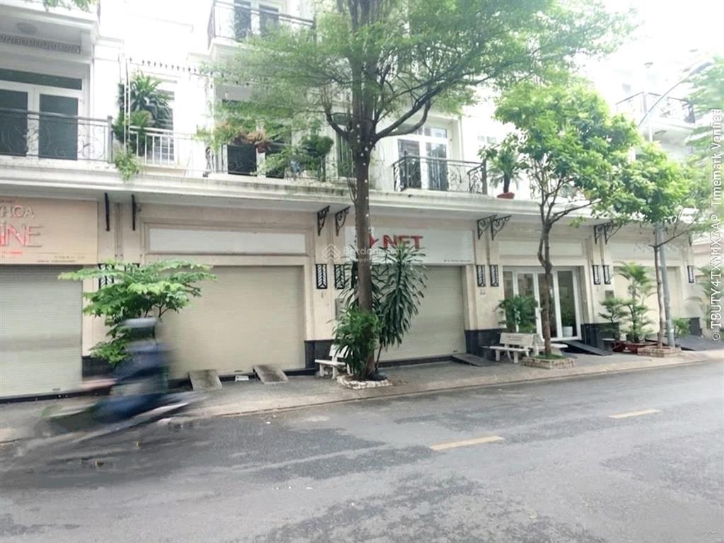 Chỉ 5 tỷ xíu nhà sát chợ bình trị đông dt (4.5x14m) hẻm xe tải thông (kk2207)