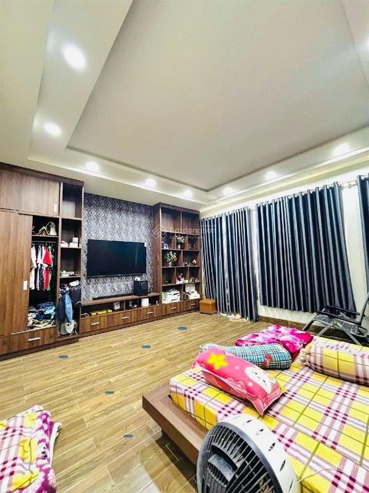 Bán nhà to gần aeon bình tân (97m2) ô tô đỗ cửa giá 7,9 tỷ