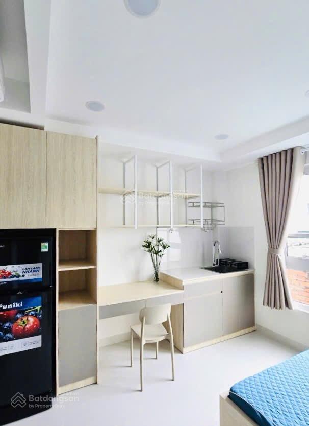Nhỉnh 8tỷ ,nhà trọ cao cấp 5 tầng tỉnh lộ 10 dt(80m2)thang máy xịn,hẻm xe tải,vào ở ngay(kk1510)