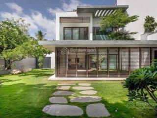 Siêu phẩm mới! bán gấp bt khu vip thủ đức (18 x 25m)  3 tầng  giá 50 tỷ