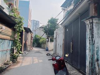 Bán gấp nhà dt 80,5m2 ngang 6,5m, đường 8 linh trung  sát hoàng diệu 2  ôtô đổ cửa  chỉ 4,85 tỷ