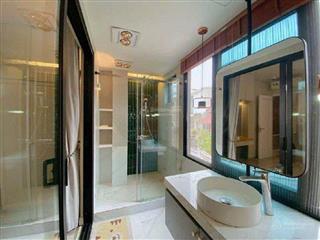 Chủ gửi bán  nhà đẹp đào tấn  nội thất xịn  thang máy nhập ngoại  thoáng trước sau  15m oto