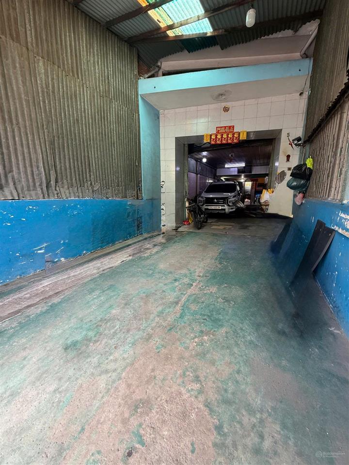 Mặt tiền lê đại hành quận 11, gần chợ rẫy dt 105m2 cn 81m2 có lề, chỉ 21.95 tỷ