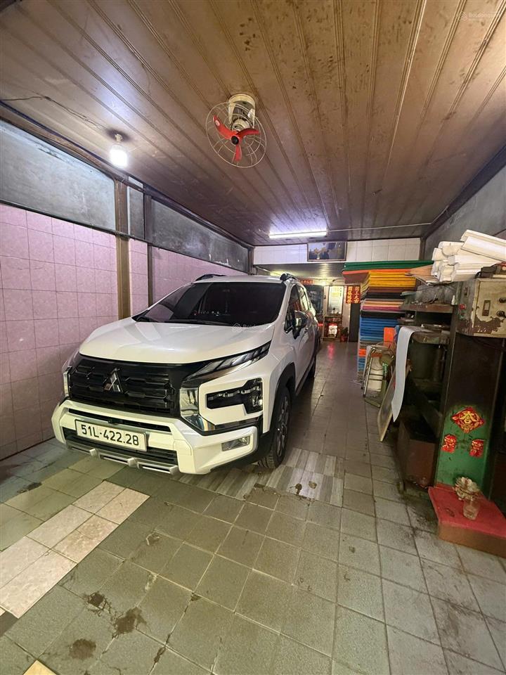 Mặt tiền lê đại hành quận 11, gần chợ rẫy dt 105m2 cn 81m2 có lề, chỉ 21.95 tỷ