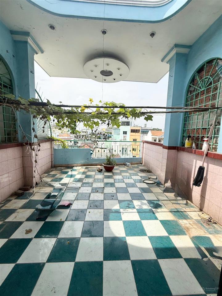 Mặt tiền lê đại hành quận 11, gần chợ rẫy dt 105m2 cn 81m2 có lề, chỉ 21.95 tỷ