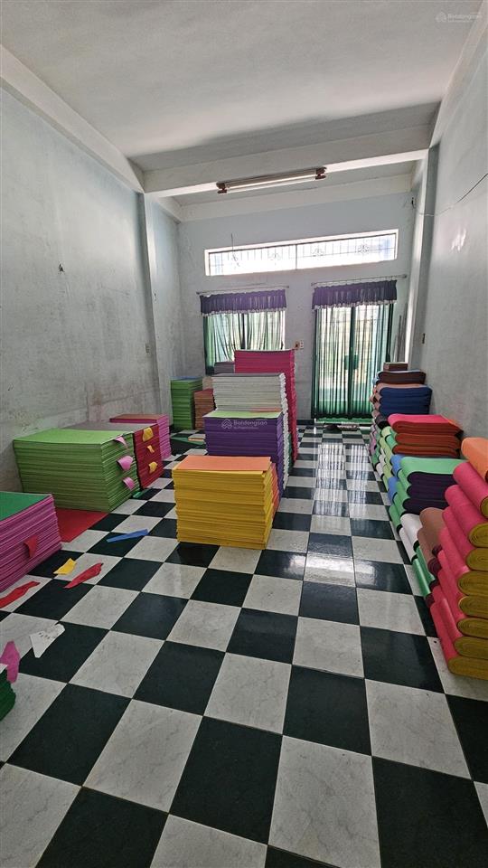 Mặt tiền lê đại hành quận 11, gần chợ rẫy dt 105m2 cn 81m2 có lề, chỉ 21.95 tỷ