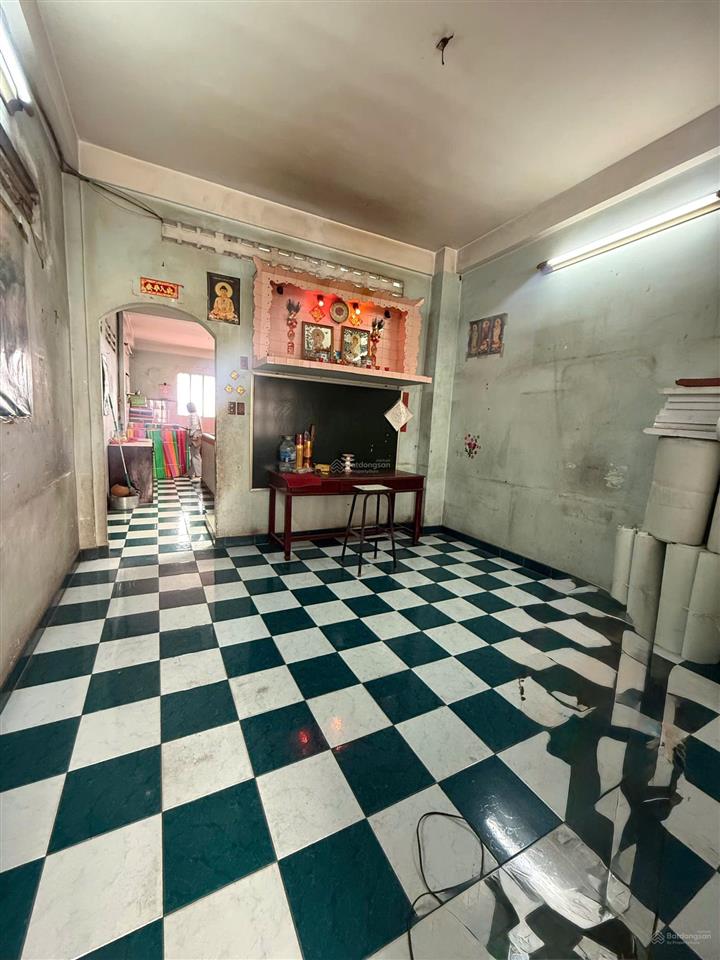 Mặt tiền lê đại hành quận 11, gần chợ rẫy dt 105m2 cn 81m2 có lề, chỉ 21.95 tỷ