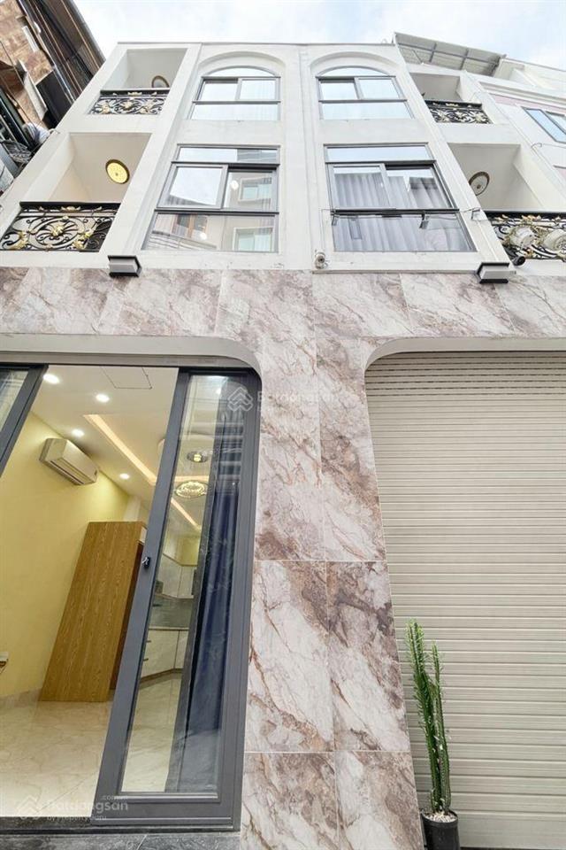 Nở hậu 4.8m, 41m2, 4 tầng, ban công, giếng trời, nhà mới đẹp. gần hxh, mặt tiền đường. kv an ninh.