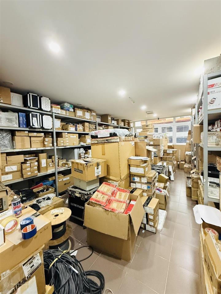 Bán nhà riêng phù hợp cho thuê vp, chdv nguyễn cửu đàm, dt 100m2 (5x20m) 5 tầng 8pn. chỉ 16.6 tỷ