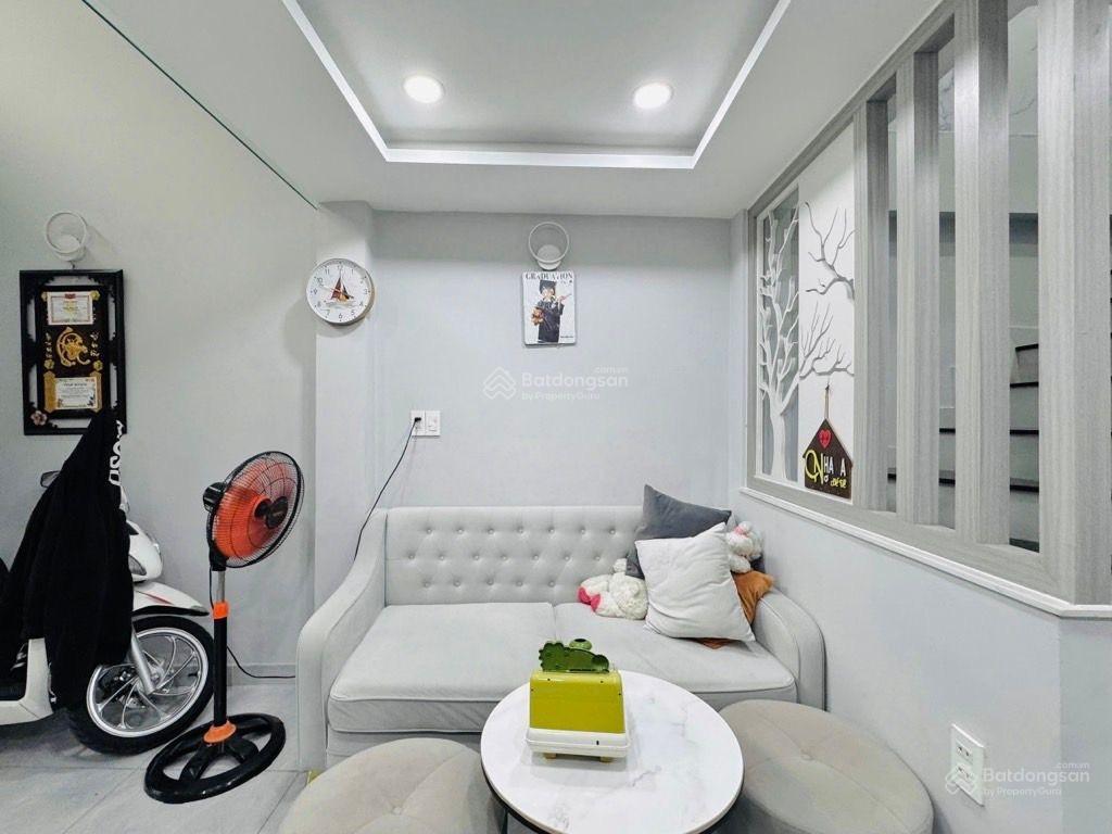 Hẻm xe hơi  nhà mới sát mặt tiềntrung tâm & tiện ích