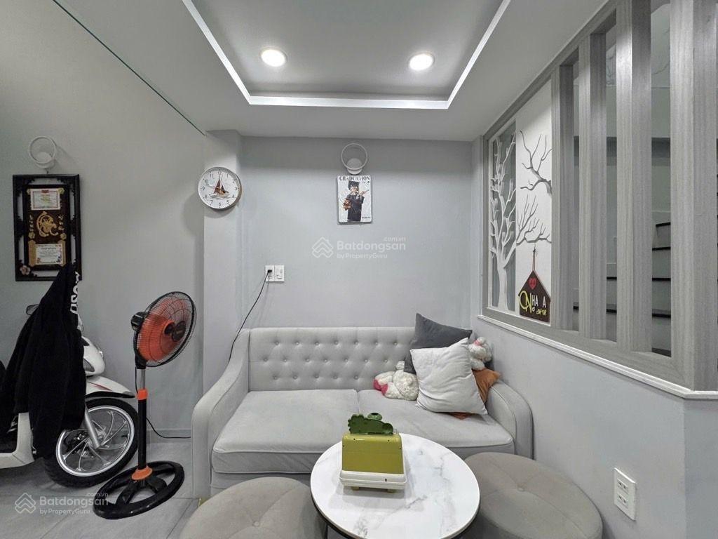 Hẻm xe hơi  nhà mới sát mặt tiềntrung tâm & tiện ích