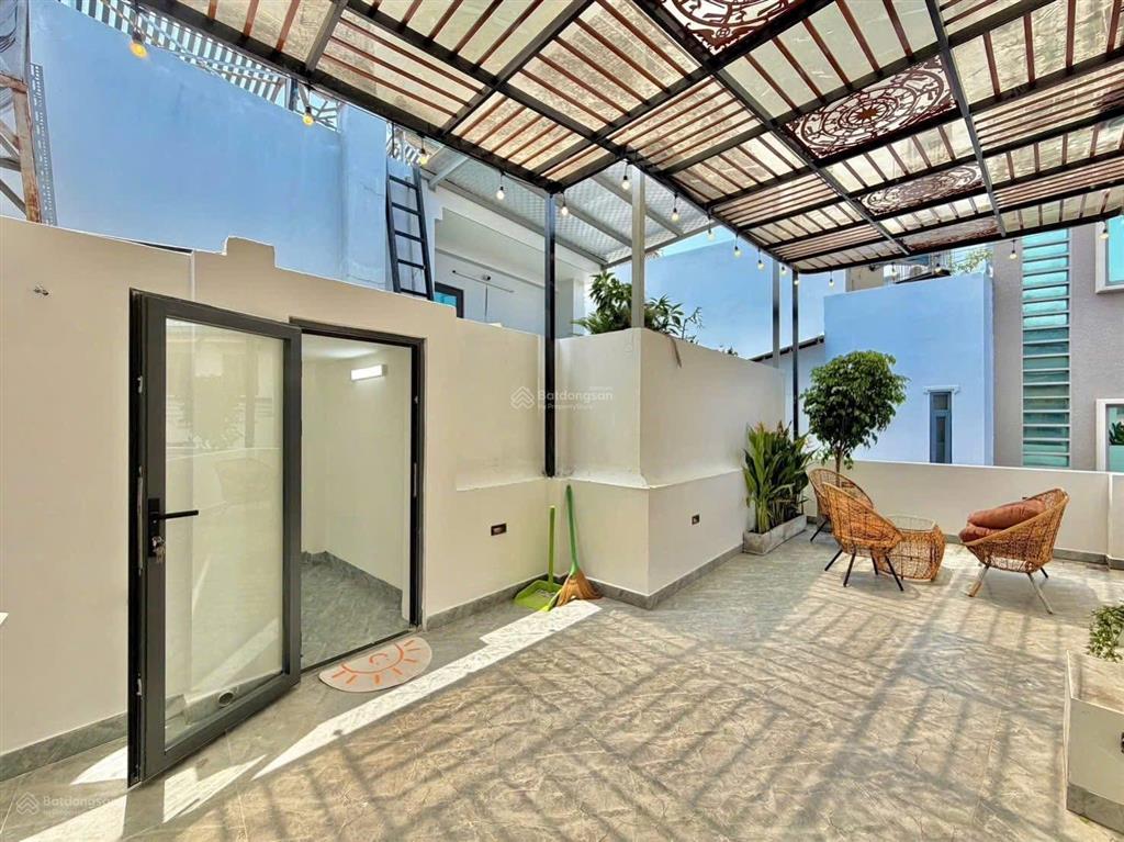 Bán nhà đẹp khu dân trí cao đường lê văn sỹ quận 3 khu vực đáng sống
