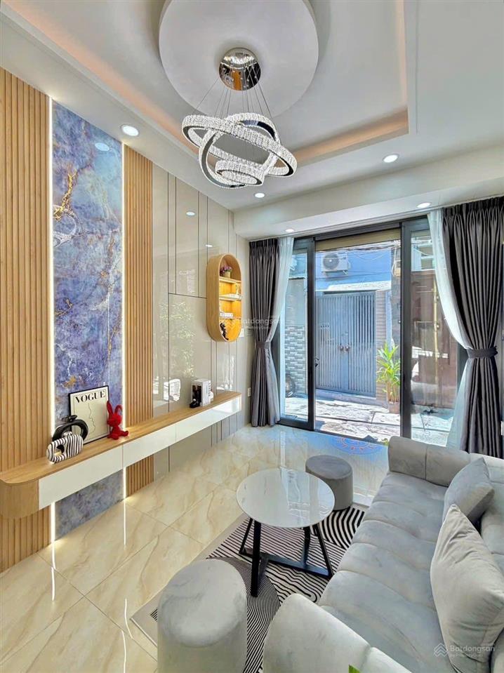 Bán nhà đẹp khu dân trí cao đường lê văn sỹ quận 3 khu vực đáng sống