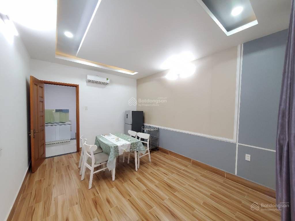 Bán nhà trung tâm phú nhuận, đường lê văn sỹ, sát mặt tiền, kế bên quận 3