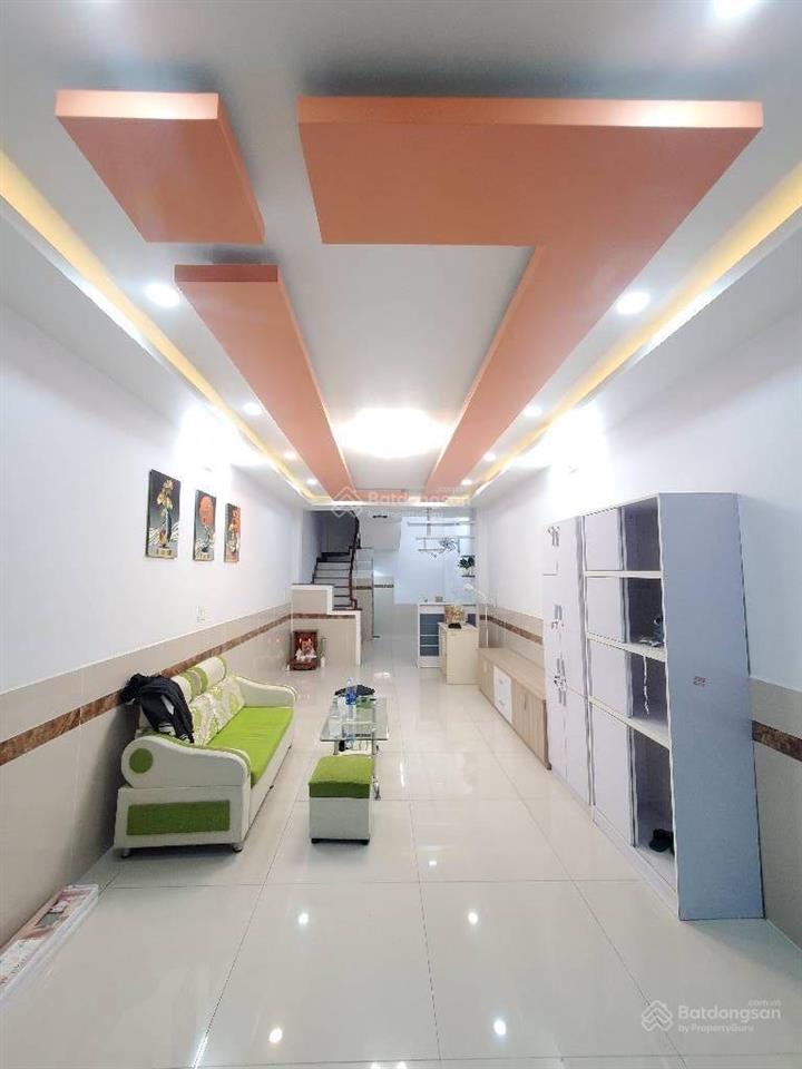 Bán nhà trung tâm phú nhuận, đường lê văn sỹ, sát mặt tiền, kế bên quận 3