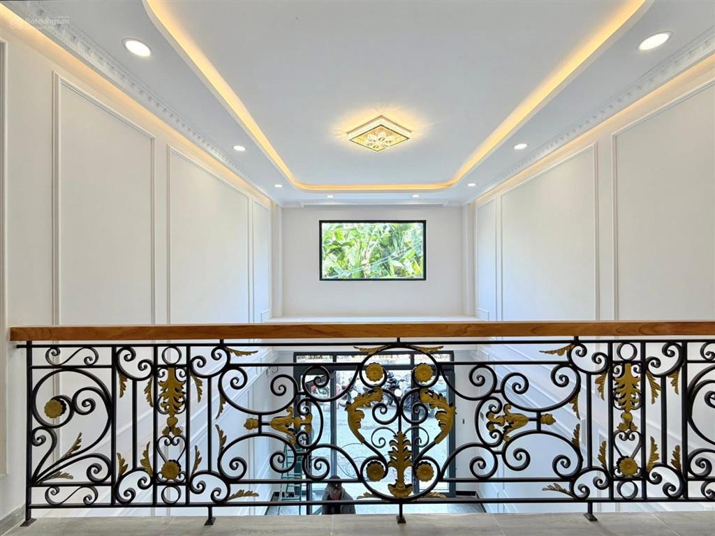 Nguyễn văn trỗi  xe hơi ngủ trong nhà khu đồng bộ cao tầng hiếm