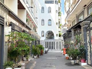 Không có căn thứ hai để so sánh, bán nhà phan xích long, hẻm xe hơi