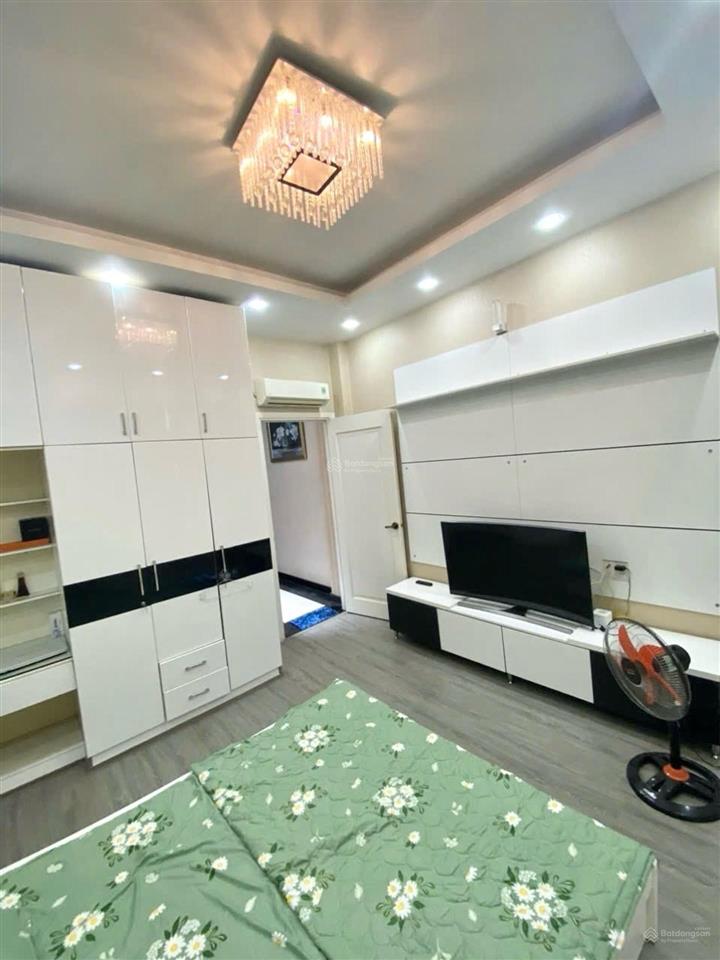 Hẻm xe hơi né, khu cao tầng, nhà đẹp, dòng tiền tốt.