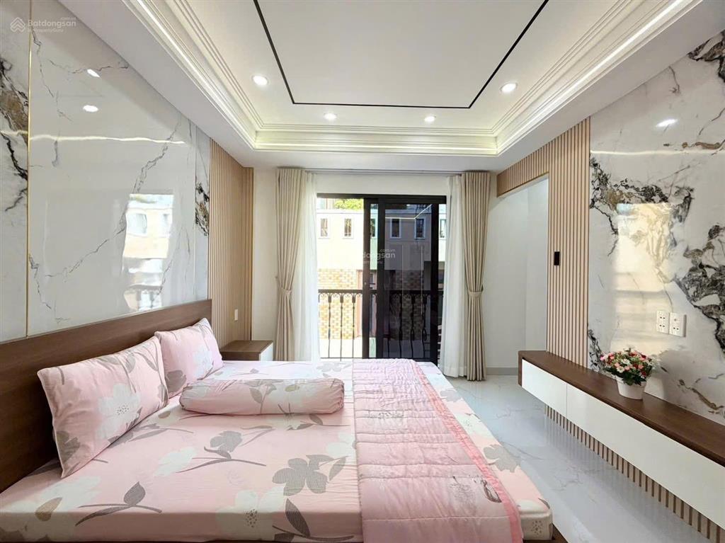 Nhà hiếm sót lại,bán nhà bùi đình tuý,xe hơi vào nhà