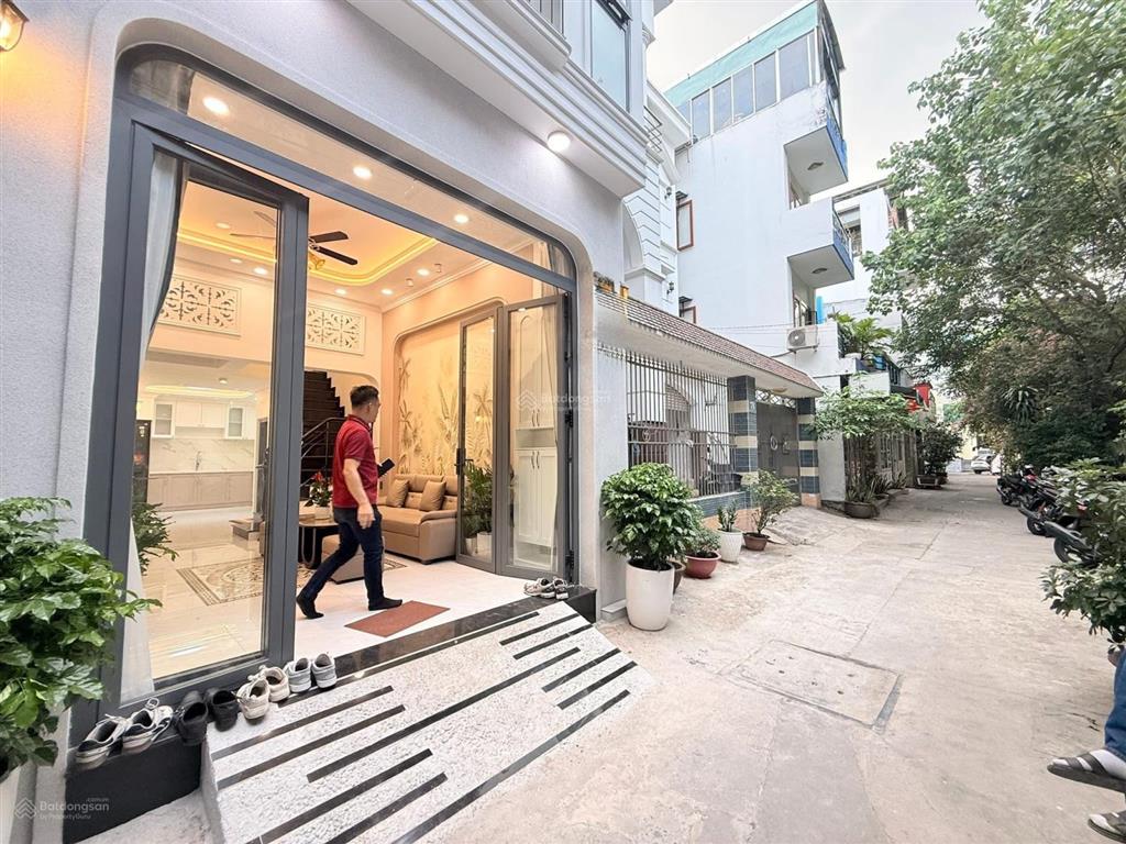 Bán nhà mới,sát quận 1 , lê văn duyệt bình thạnh, hẻm xe hơi