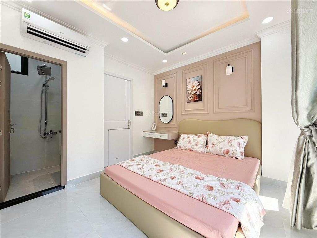 Bán nhà mới,sát quận 1 , lê văn duyệt bình thạnh, hẻm xe hơi