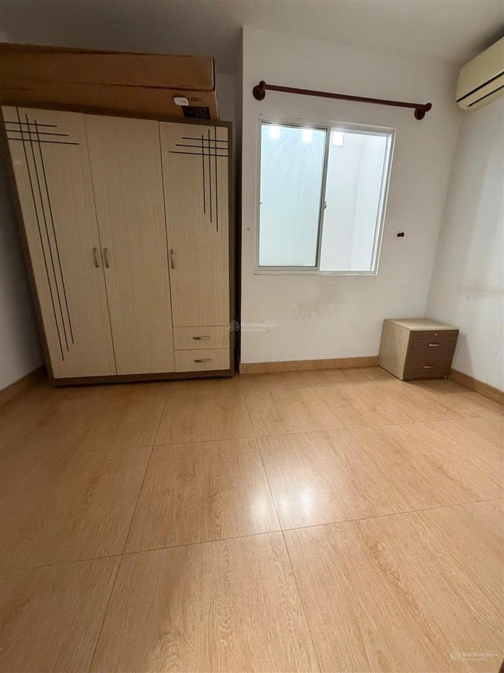 Bán nhà sát mặt tiền, xe hơi ngủ trong nhà, huỳnh văn bánh, phú nhuận