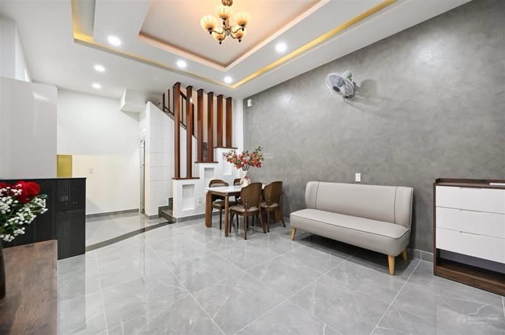 Bán nhà đẹp ngay phan xích long , quận phú nhuận, hiếm nhà bán