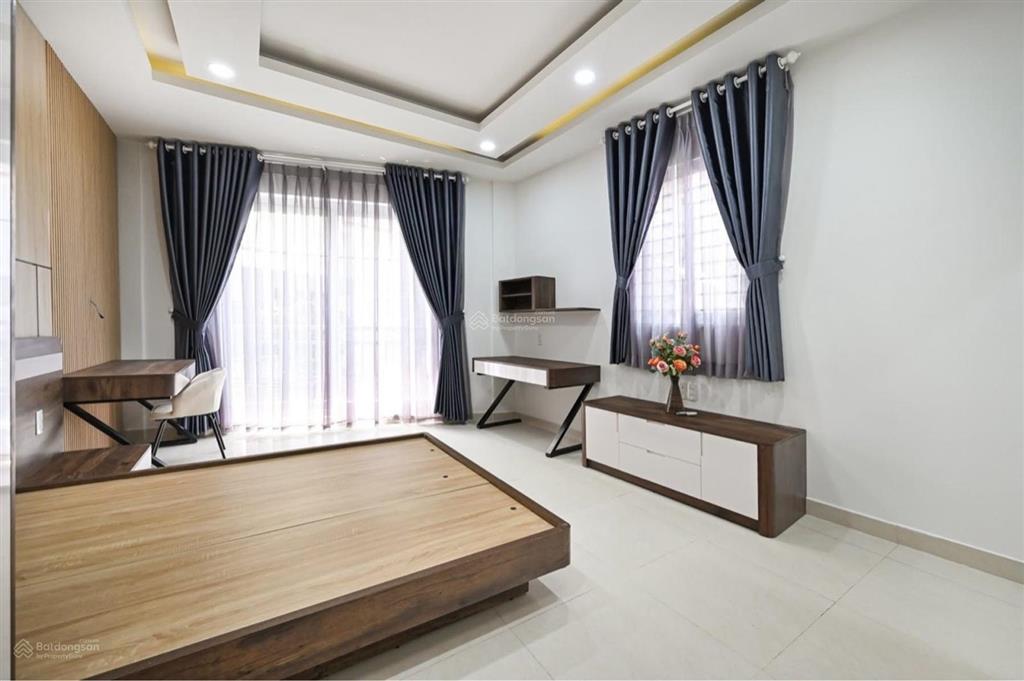 Bán nhà đẹp ngay phan xích long , quận phú nhuận, hiếm nhà bán