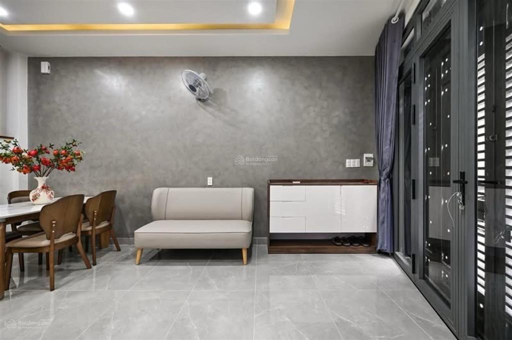 Bán nhà đẹp ngay phan xích long , quận phú nhuận, hiếm nhà bán