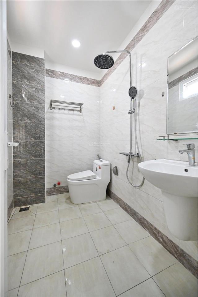 Bán nhà đẹp ngay phan xích long , quận phú nhuận, hiếm nhà bán