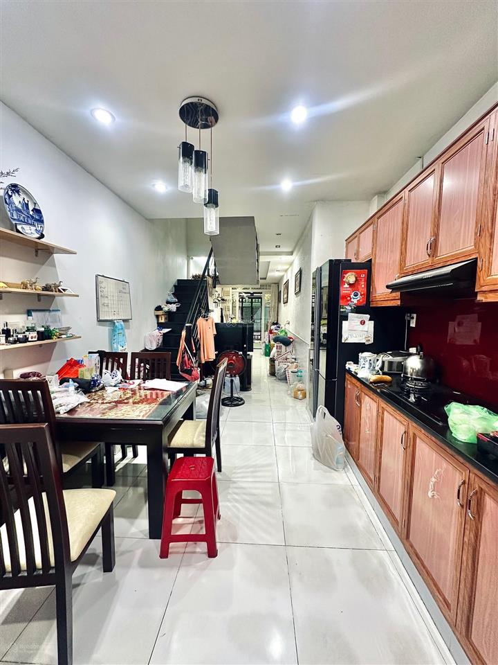 Bán nhà đường hoa phú nhuận, đường hoa lan. khu dân trí cáo, xe hơi đỗ cửa