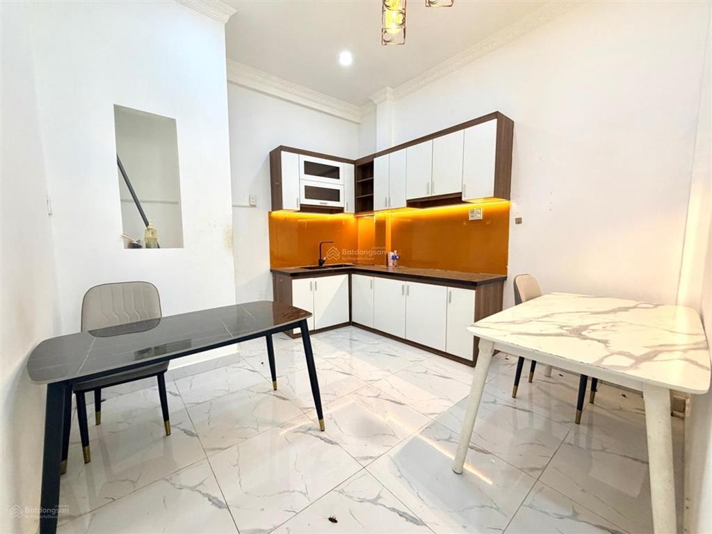 Nhà hiếm,giá tốt, 7 tỷ với 52m2 , trung tâm phú nhuận