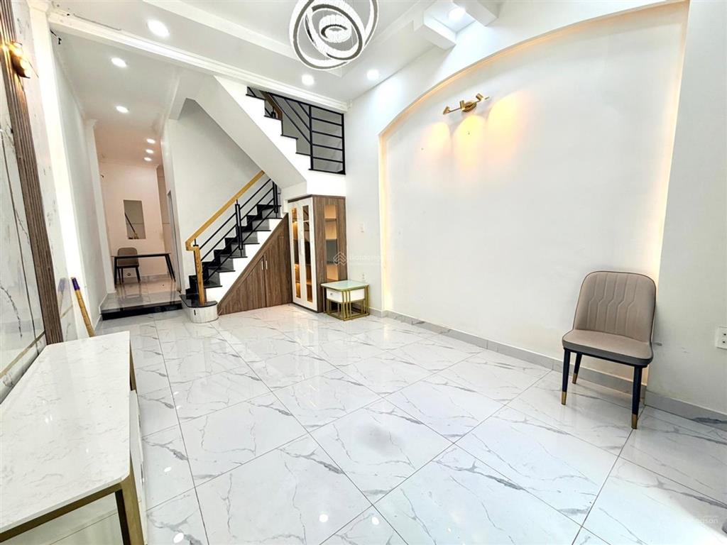 Nhà hiếm,giá tốt, 7 tỷ với 52m2 , trung tâm phú nhuận