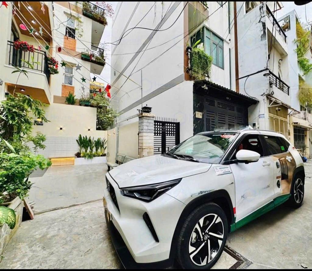 Nhà hiếm,giá tốt, 7 tỷ với 52m2 , trung tâm phú nhuận