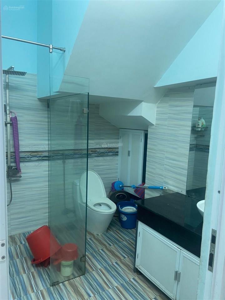 80m2  hẻm xe hơi phan văn trị. sát bên bình thạnh