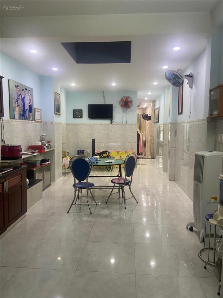 80m2  hẻm xe hơi phan văn trị. sát bên bình thạnh