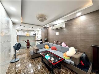 Sát mặt tiền nguyễn trọng tuyển. nhà 5 tầng, 5 phòng ngủ