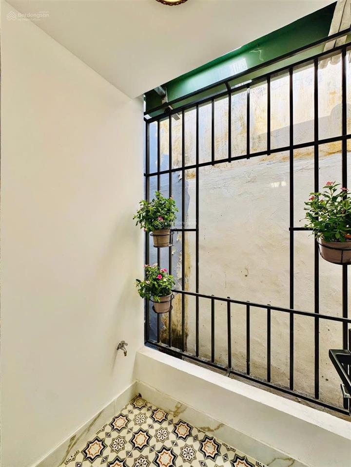 Nhà mới phú nhuận 43m², 3 phòng ngủ, phân khúc 6 tỷ