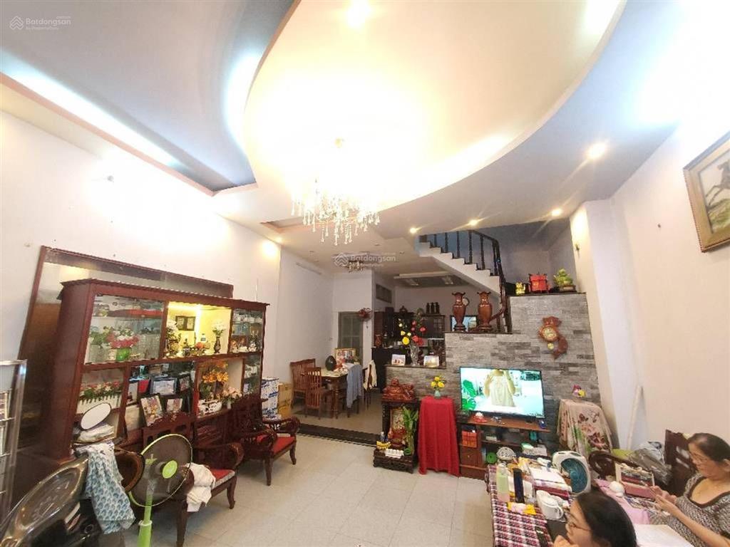 Trung tâm phú nhuận, chỉ 150 triệu/m2, ngang hiếm 5.5m. hẻm xe hơi