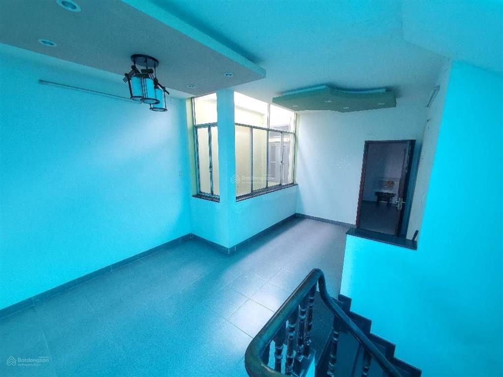 Trung tâm phú nhuận, chỉ 150 triệu/m2, ngang hiếm 5.5m. hẻm xe hơi