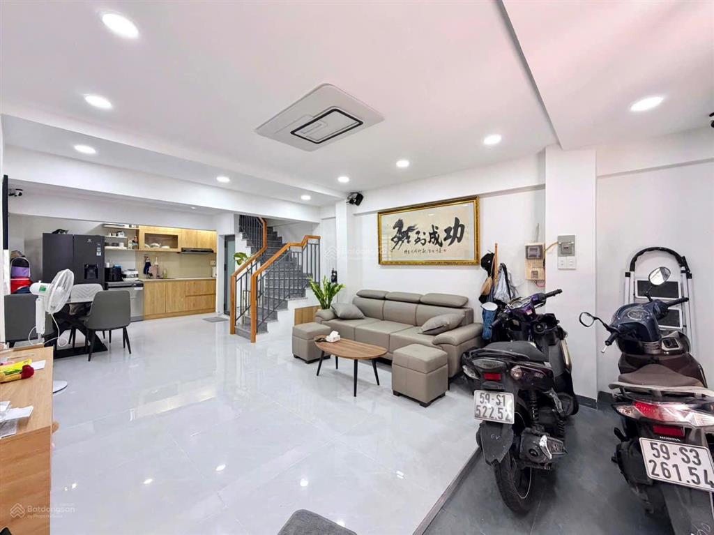 Khu vực hiếm nhà bán, kế bên quận 1, đường điện biên phủ