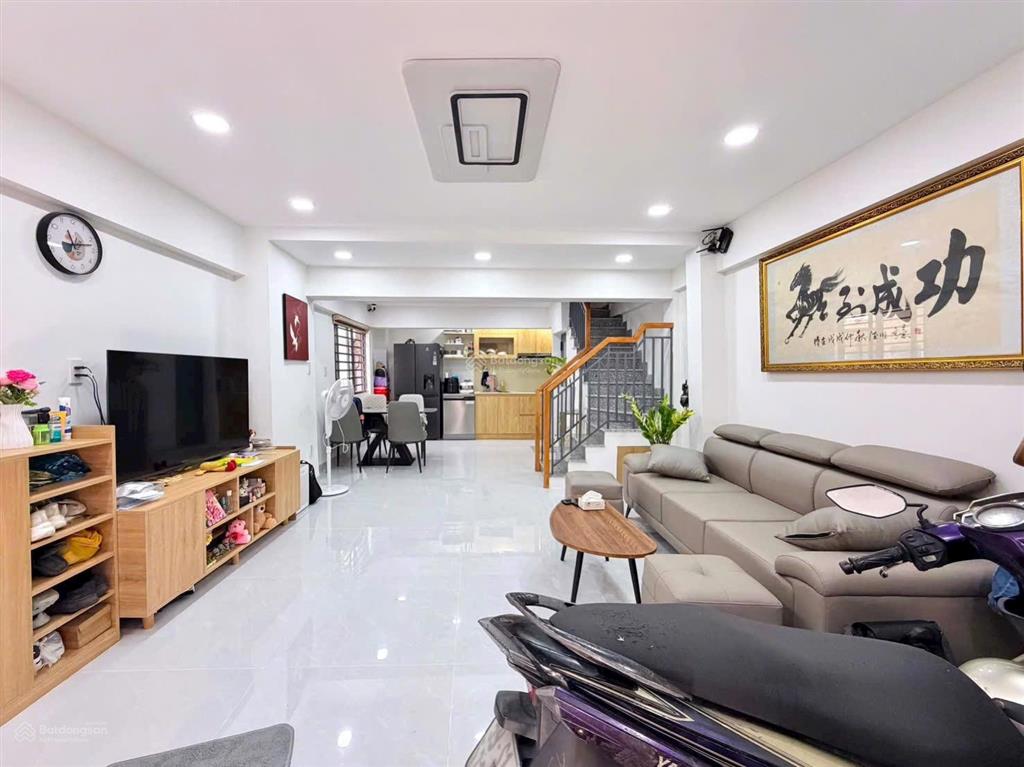 Khu vực hiếm nhà bán, kế bên quận 1, đường điện biên phủ