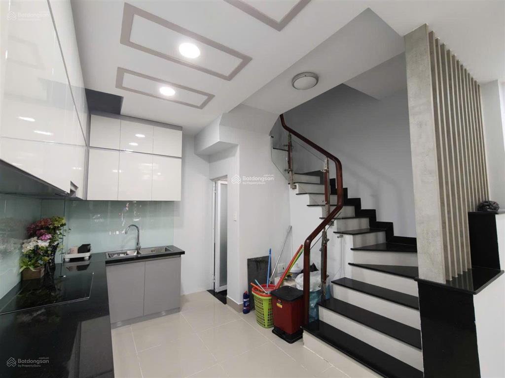 Nhà đẹp sát bên bv 175, đại học công nghiệp. khu dân trí cao
